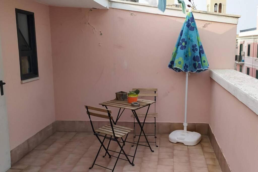 Via Pisa 20 Mansarda Lägenhet Bari Exteriör bild
